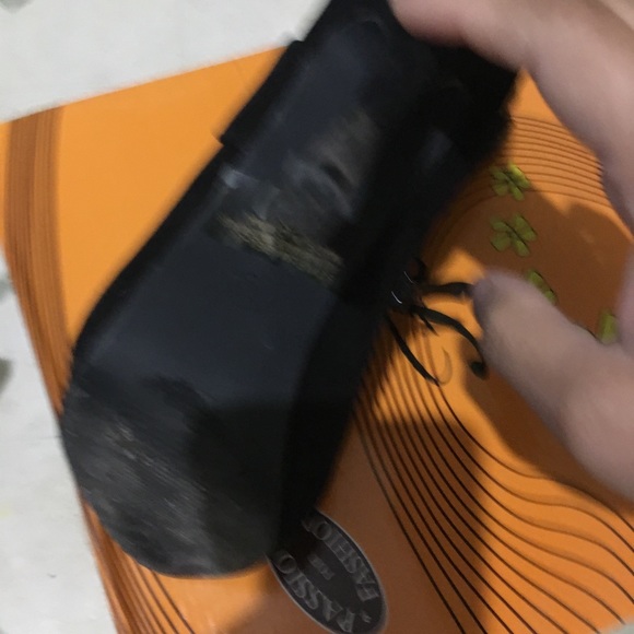 Shoes - Picture 2 of 3